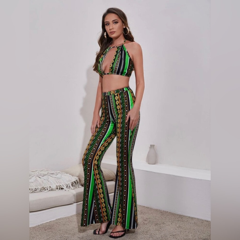 Two piece set - Picture 2 of 3
